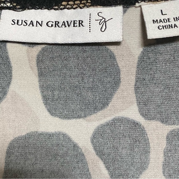 Susan Graver Animal Print Roused Siding Top L - Picture 2 of 5